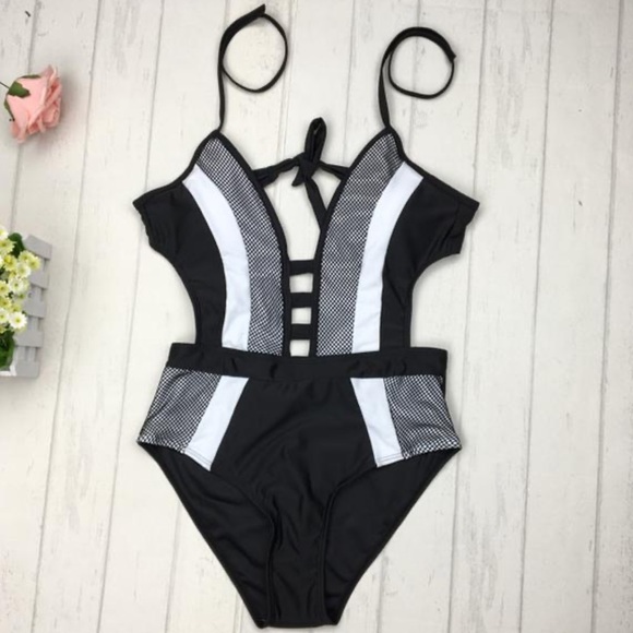 NEW BLACK WHITE OPEN BACK HALTER STRAP MONOKINI S - Picture 2 of 7